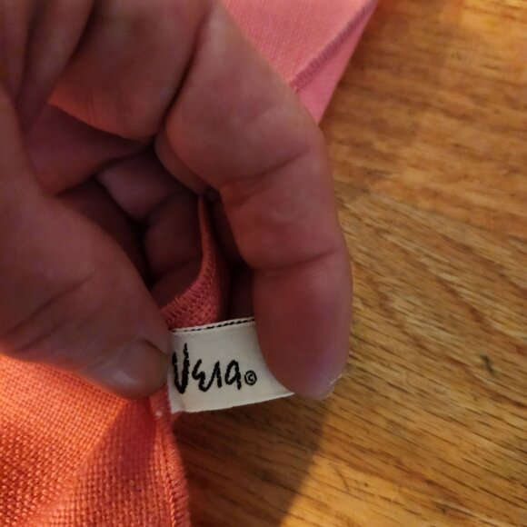 Vintage By Vera Pink Tablecloth 50% Rayon 35% Polyester 15% Linen 52" x 68" - Picture 4 of 7